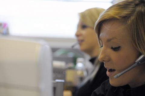 Telephone communications at a call centre