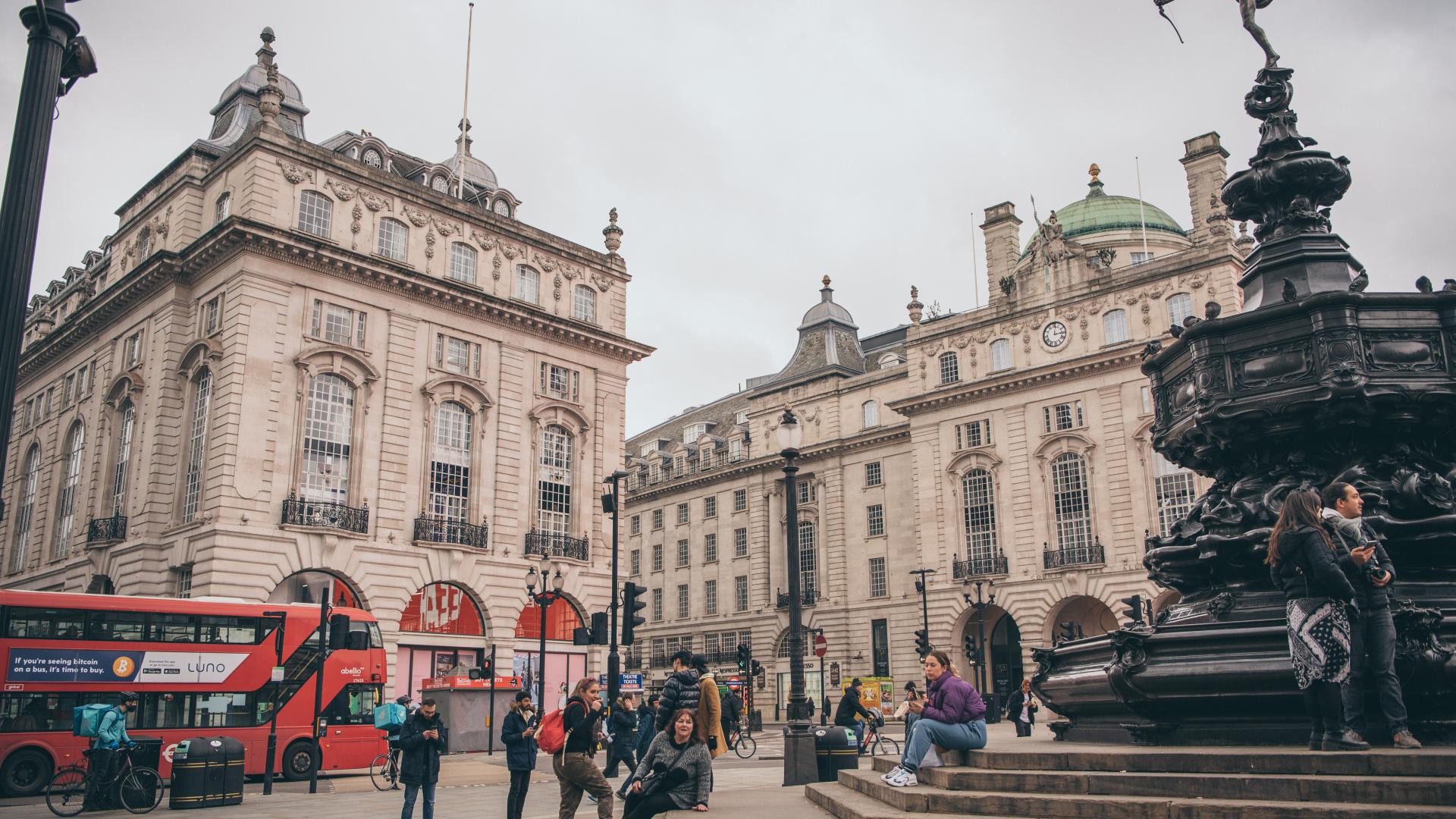Piccadilly Circus