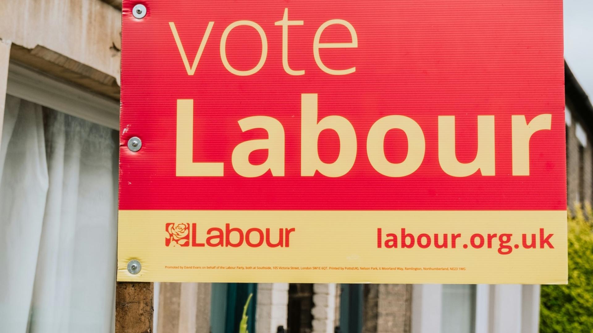 Vote Labour sign